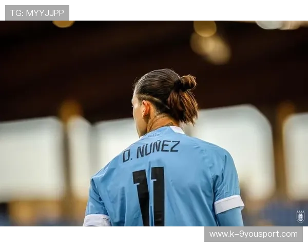 利物浦前场连击，努涅斯胸部停球凌空爆射